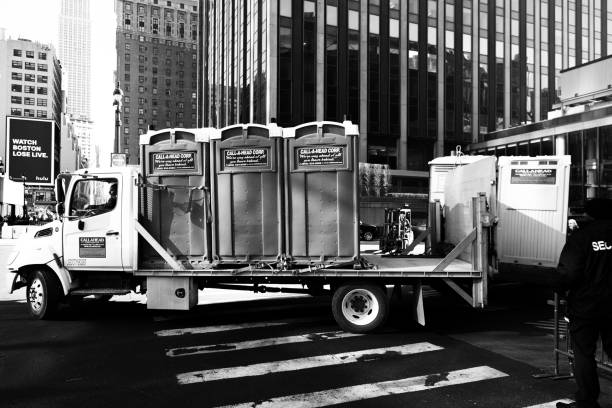 Best Affordable porta potty rental  in Veedersburg, IN
